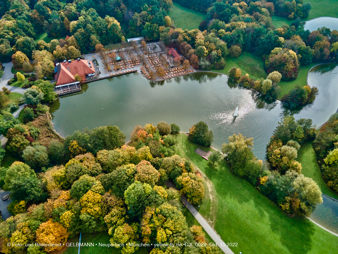 13.10.2022 - Der Ostpark mit See und Biergarten in Neuperlach